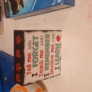 - Home or office  decoration